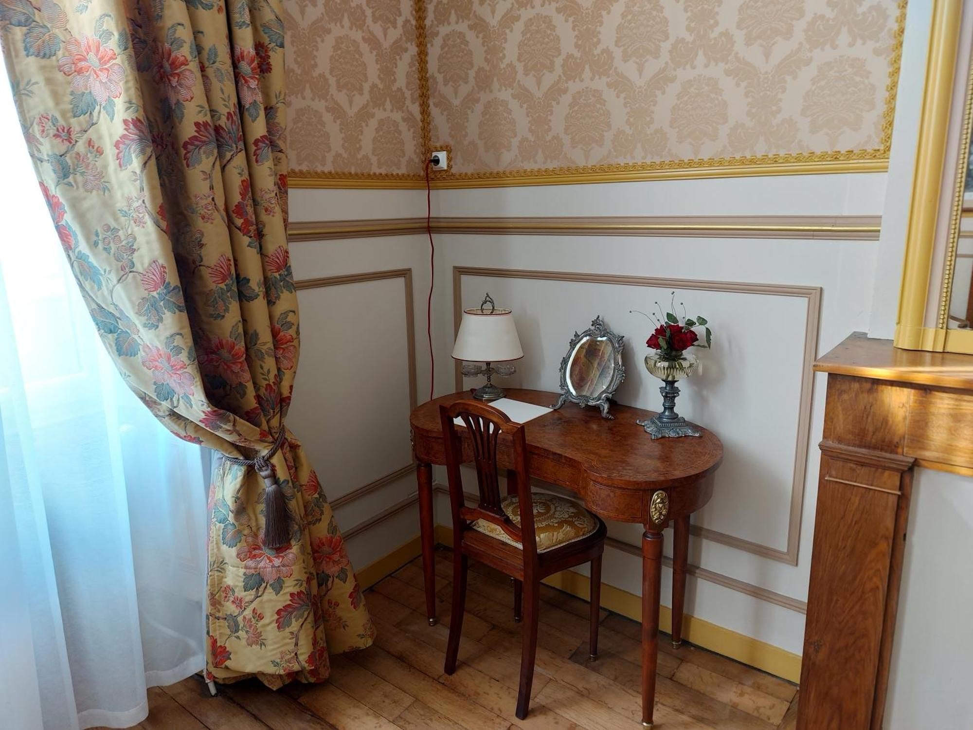 La Gueriniere Bella Romantica Châteauneuf-sur-Charente Dış mekan fotoğraf